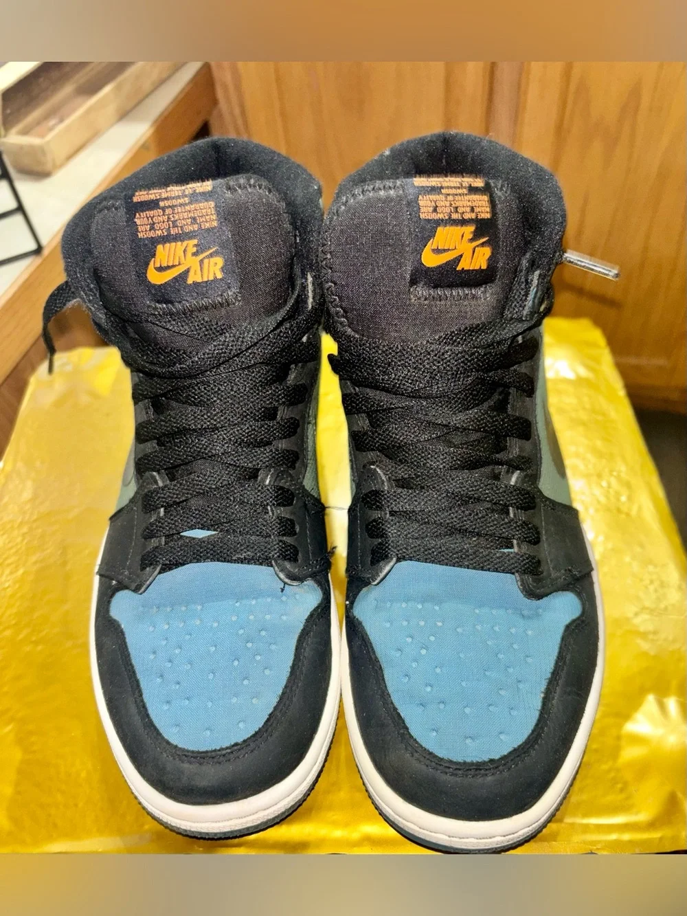 Jordan Men's Air Jordan 1 High in Teal/Olive/Black